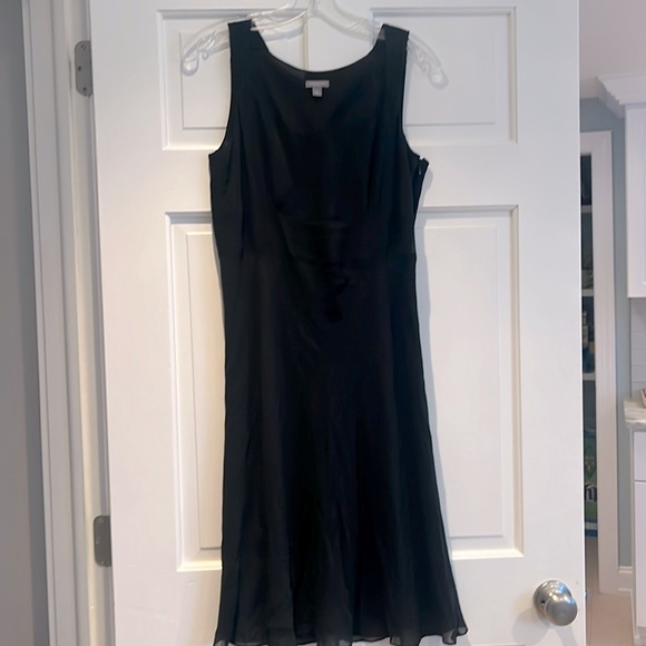 Ann Taylor Black silk midi dress - Picture 1 of 8